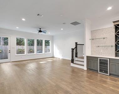 1723 Michigan Street - Photo Thumbnail 2