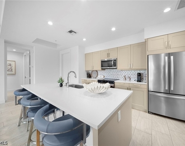 1111 Central Avenue - Photo Thumbnail 2