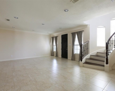 13430 Preston Cliff Court - Photo Thumbnail 10