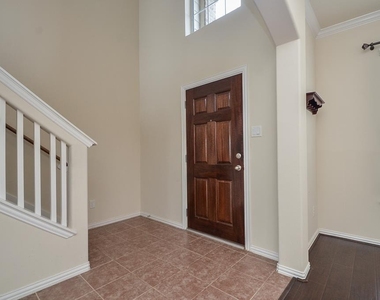 2827 Lakecrest Forest Drive - Photo Thumbnail 1