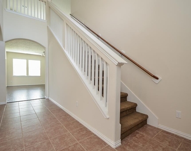 2827 Lakecrest Forest Drive - Photo Thumbnail 2