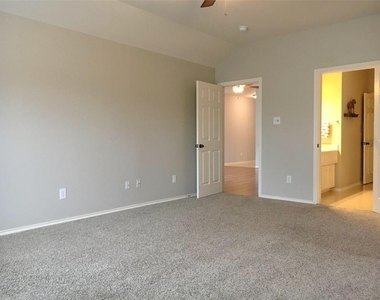 3703 Humble Drive - Photo Thumbnail 7