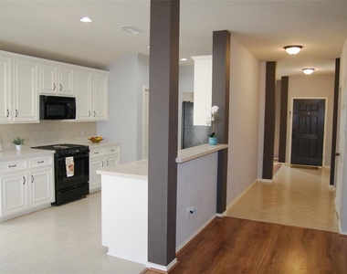 3703 Humble Drive - Photo Thumbnail 2