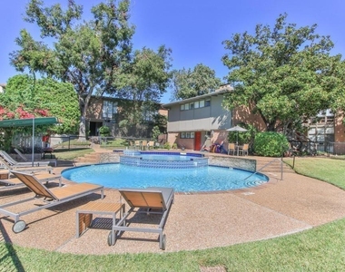 5238 Memorial Drive - Photo Thumbnail 20