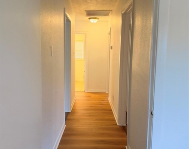 2101 John Street - Photo Thumbnail 8