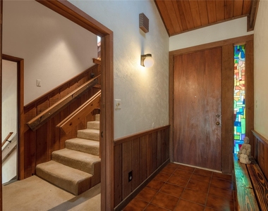 3786 Summer Lane - Photo Thumbnail 6