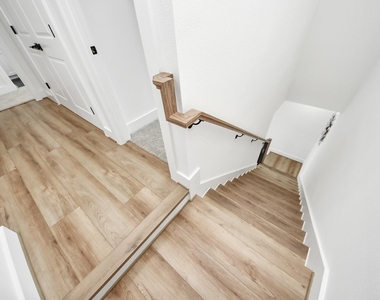 2434 Harrington Street - Photo Thumbnail 19
