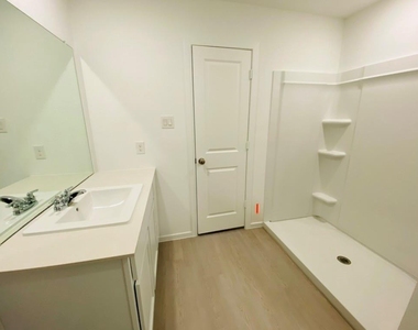 6611 Sassafras Green Drive - Photo Thumbnail 13
