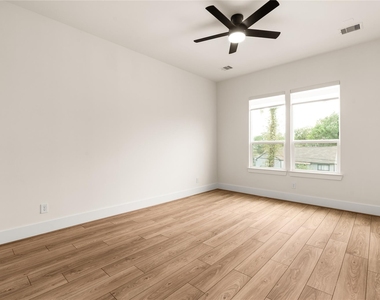 7117 Goforth Street - Photo Thumbnail 16