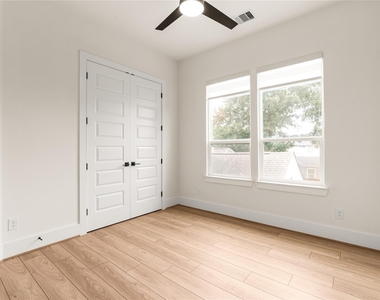 7117 Goforth Street - Photo Thumbnail 23