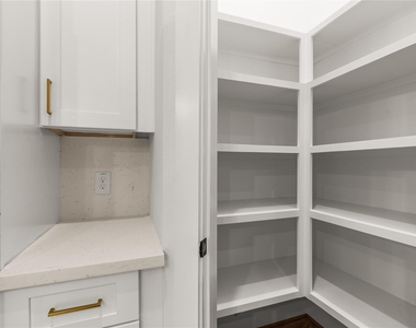 7117 Goforth Street - Photo Thumbnail 13