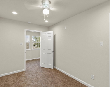 7750 Avenue J - Photo Thumbnail 12