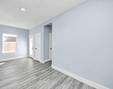 7502 Sandle Street - Photo Thumbnail 13