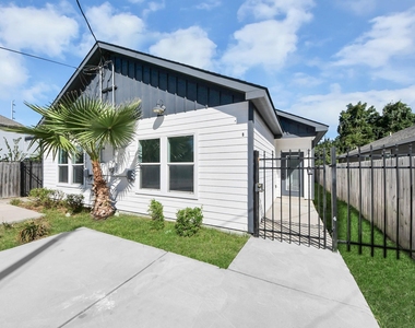 7502 Sandle Street - Photo Thumbnail 2