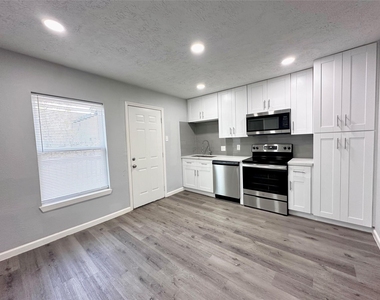 6611 Conley Street - Photo Thumbnail 2