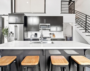 109 Bryan Street - Photo Thumbnail 8