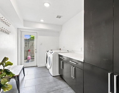 109 Bryan Street - Photo Thumbnail 27