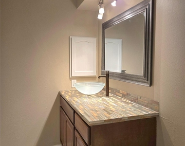 1539 Ramada Drive - Photo Thumbnail 8