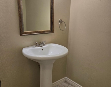 1539 Ramada Drive - Photo Thumbnail 5