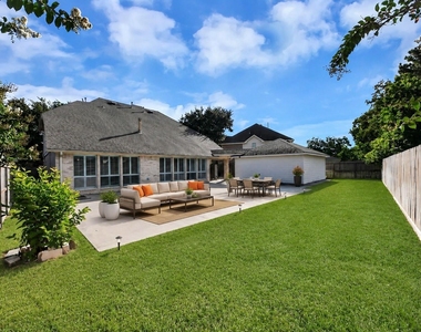 20111 Biscayne Hill Court - Photo Thumbnail 37