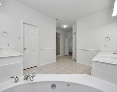 20111 Biscayne Hill Court - Photo Thumbnail 23