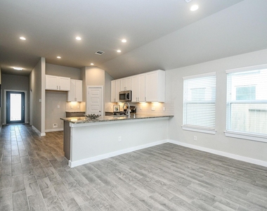 3234 Dawn Redwood Lane - Photo Thumbnail 7