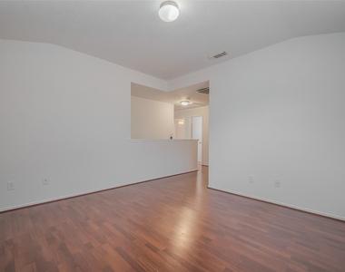 19254 Cypress Peak Lane - Photo Thumbnail 16