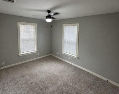 1206 E 33rd Street - Photo Thumbnail 5