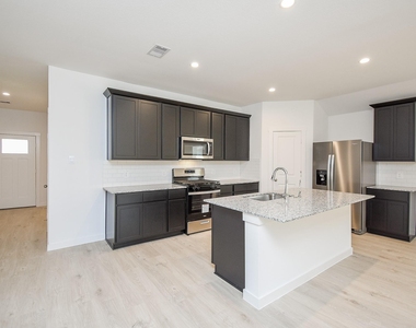 5147 Hunters Trail - Photo Thumbnail 12