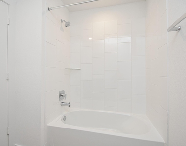 5147 Hunters Trail - Photo Thumbnail 8