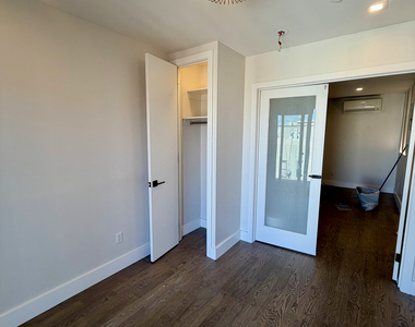 334 Evergreen Avenue - Photo Thumbnail 11