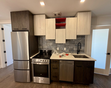 334 Evergreen Avenue - Photo Thumbnail 19