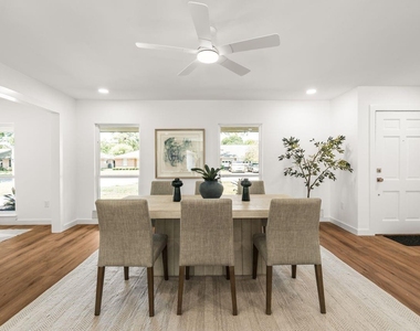 5207 Hummingbird Street - Photo Thumbnail 10