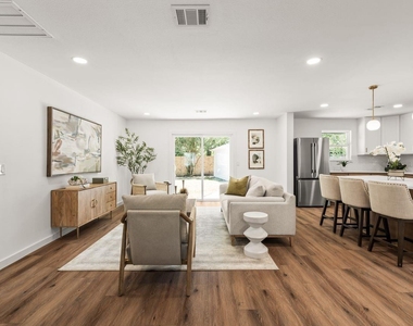 5207 Hummingbird Street - Photo Thumbnail 6