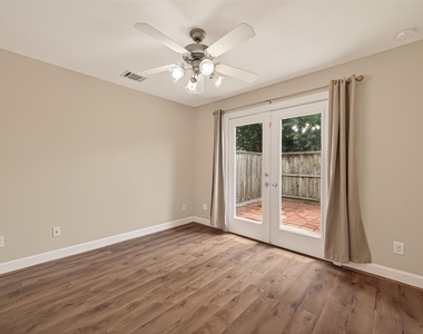 3605 Main Plaza Drive - Photo Thumbnail 4