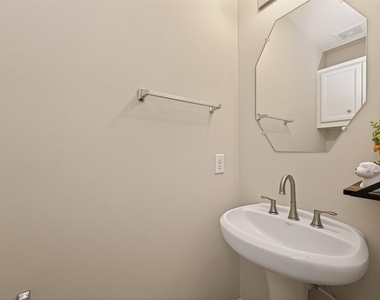 3605 Main Plaza Drive - Photo Thumbnail 17
