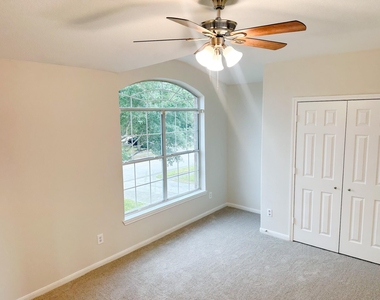 4027 Falvel Cove Drive - Photo Thumbnail 6