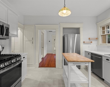 1412 Kipling Street - Photo Thumbnail 9