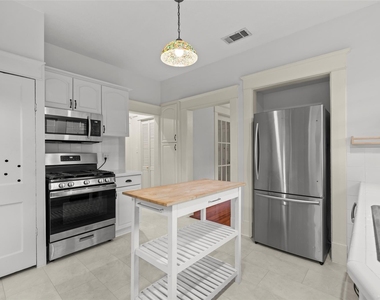 1412 Kipling Street - Photo Thumbnail 8