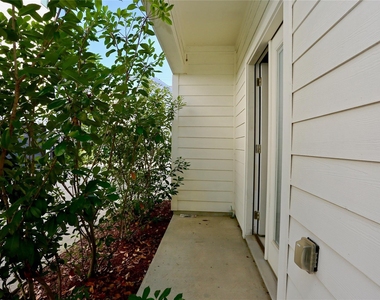 948 W 24th Street - Photo Thumbnail 20