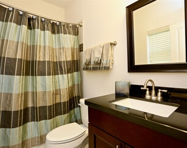 948 W 24th Street - Photo Thumbnail 14