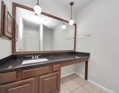1911 Hammerwood Drive - Photo Thumbnail 29