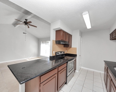 1911 Hammerwood Drive - Photo Thumbnail 17
