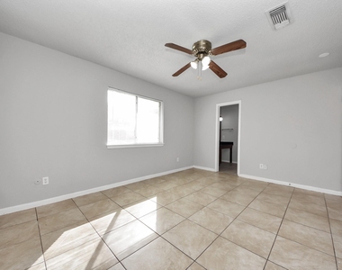 1911 Hammerwood Drive - Photo Thumbnail 27