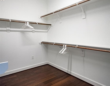 1507 Hickory Street - Photo Thumbnail 23