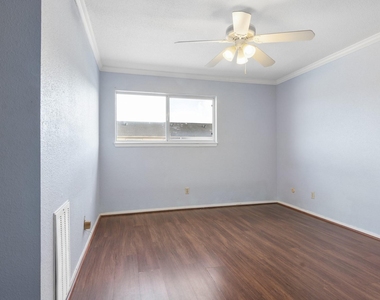 6111 Beverlyhill Street - Photo Thumbnail 20