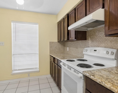 6111 Beverlyhill Street - Photo Thumbnail 8