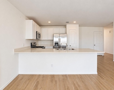 4606 Sterling Prairie Trail - Photo Thumbnail 5