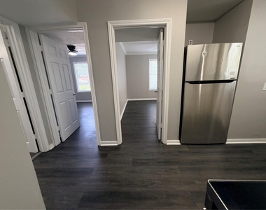 1414 East Avenue - Photo Thumbnail 5