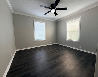 1414 East Avenue - Photo Thumbnail 10